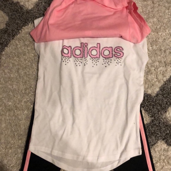 Adidas girls 3 piece set size 3T - Picture 2 of 3